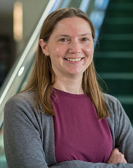 Headshot of Laura Mandik-Nayak, PhD